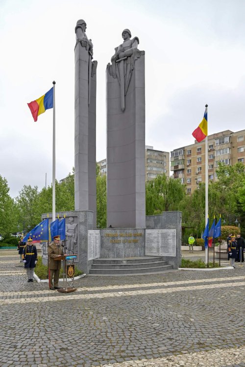 Ceremonii religioase și militare de Ziua Forțelor Terestre Române Poza 293043