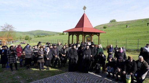 Cinstirea Sfântului Mare Mucenic Gheorghe la Mănăstirea Bunești Poza 293166