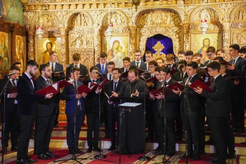 Concertul „Iată, Mirele vine!” la Biserica „Sfântul Elefterie”-Nou din București  Poza 293257