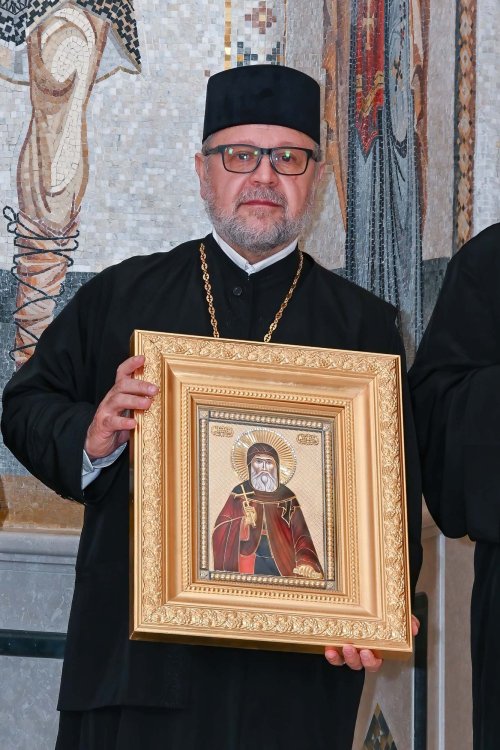 Daruri din partea Patriarhului României pentru paraclisele patriarhale Poza 293632