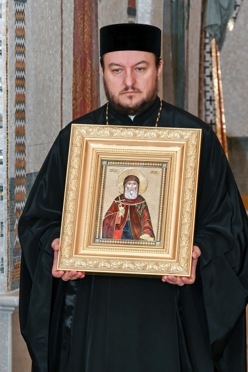Daruri din partea Patriarhului României pentru paraclisele patriarhale Poza 293634