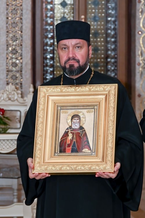 Daruri din partea Patriarhului României pentru paraclisele patriarhale Poza 293636