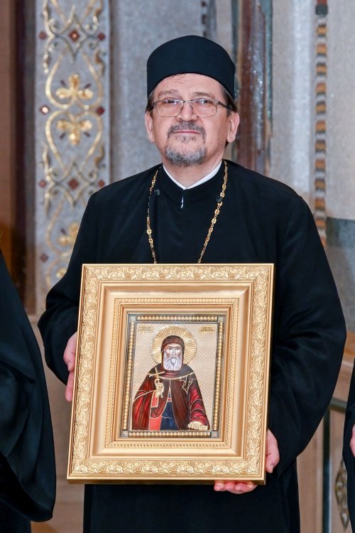 Daruri din partea Patriarhului României pentru paraclisele patriarhale Poza 293637