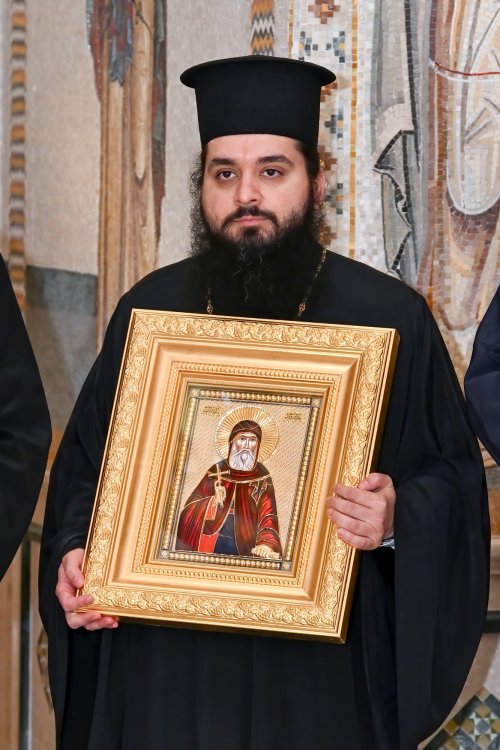 Daruri din partea Patriarhului României pentru paraclisele patriarhale Poza 293638
