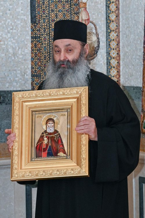 Daruri din partea Patriarhului României pentru paraclisele patriarhale Poza 293640