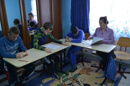 Case pline de iubire şi ajutor pentru  copiii cu dizabilităţi la Alba Iulia Poza 292434