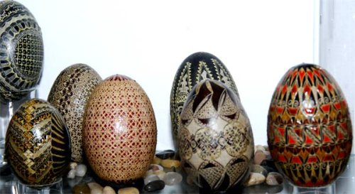 Ouă închistrate cu har şi credinţă, la Moldoviţa