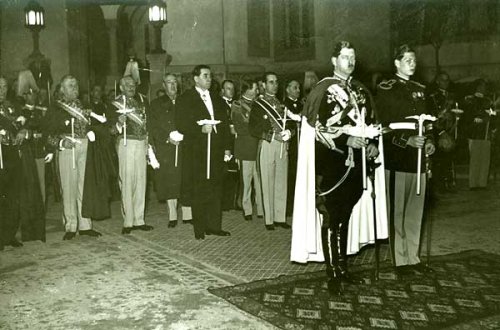 Memoria Bisericii în imagini: Regele României la slujba de Înviere din Dealul Mitropoliei