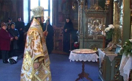 Hram şi sfinţire de paraclis la Mănăstirea Suzana, Prahova