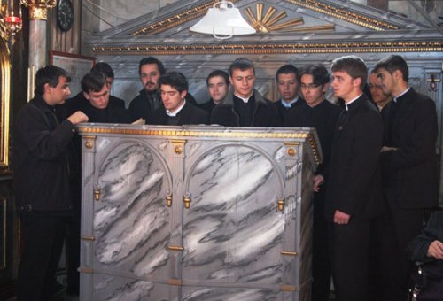 Seminariştii, în misiune la Parohia Vârciorova