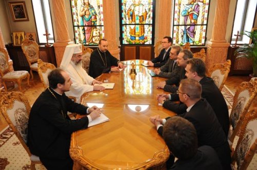 Secretarul de stat pentru Culte din Ungaria, în vizită la Patriarhia Română