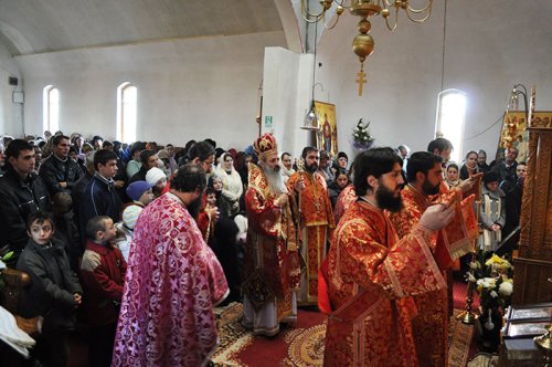 Liturghie arhierească la Mănăstirea Sângeap Basaraba