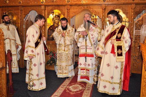Bucurii duhovniceşti la Craiova, Râmnic şi Severin