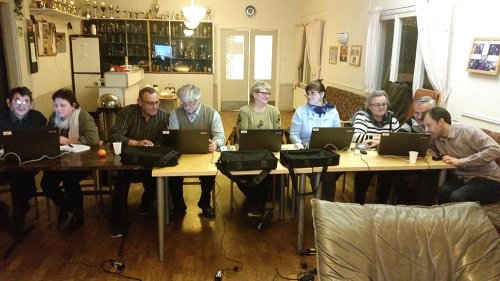 Alfabetizare digitală pentru seniorii români din Jönköping