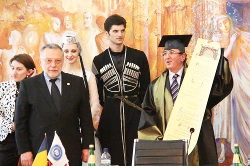 Părintele Nicolae V. Dură, doctor honoris causa  al Universităţii de Stat din Tbilisi