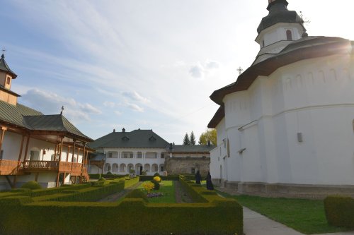 Filantropie la Mănăstirea Bogdana