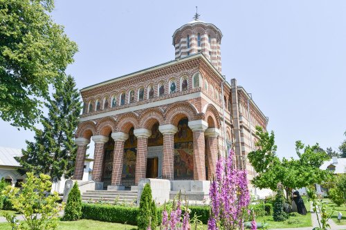 Mănăstirea Samurcășești, două veacuri de rugăciune