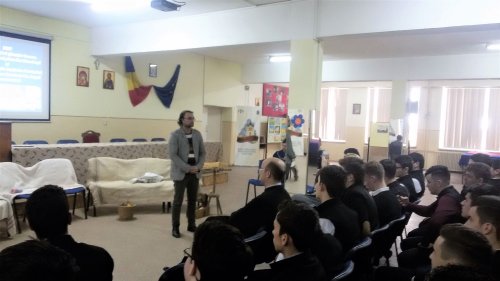 Evenimente culturale şi ştiinţifice la Liceul Ortodox din Oradea
