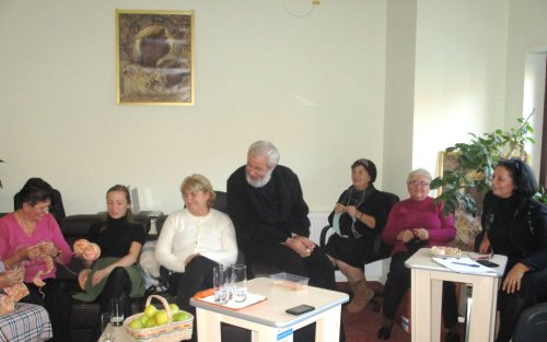 Sprijin pentru bătrânii din Centrul social de la Călimănești