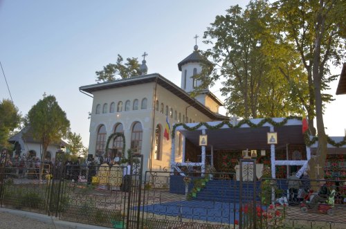 IPS Teofan a resfinţit Biserica „Sfântul Mare Mucenic Gheorghe“ din Copălău