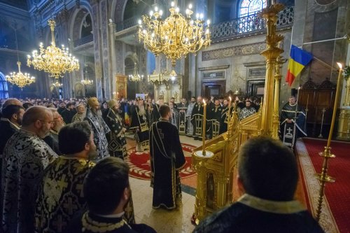 Slujbe de pomenire şi evenimente culturale în Arhiepiscopia Iaşilor, cu prilejul împlinirii a 100 de ani  de la Unirea Basarabiei cu România