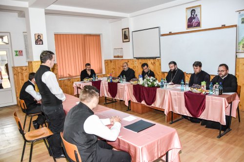 Examen de atestat la Seminarul „Episcop Ioan Popasu”