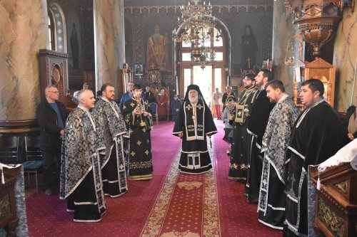 Slujire arhierească la catedrala din Tulcea