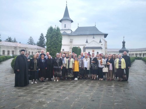 Program cultural-catehetic pentru enoriaşii din Tazlău-Zemeş