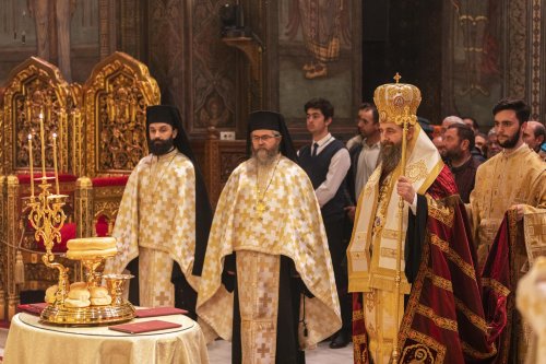 Priveghere pentru Sfântul Mitropolit Iachint la Catedrala Patriarhală