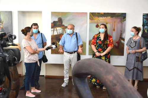 Absolvenţii Secţiei de Arte Vizuale au expus la Galeriile de Artă din Craiova