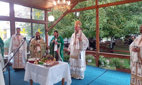 Zile de sărbătoare la Mănăstirea Arad-Gai
