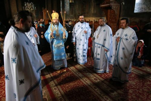 Slujire arhierească la mănăstirea ieșeană Cetățuia