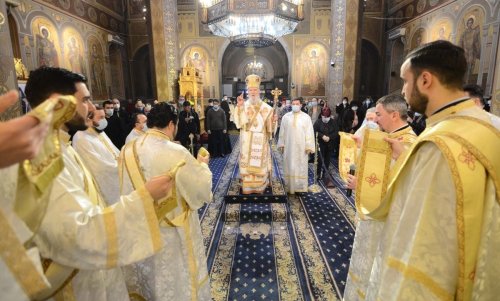 Slujiri și binecuvântări arhierești în eparhii din Muntenia și Dobrogea