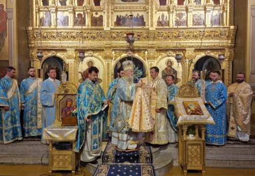 Hirotonie de preot la Catedrala Arhiepiscopală din Târgoviște