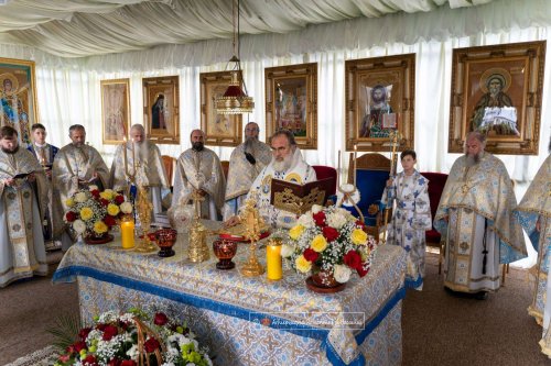 Liturghie arhierească la Mănăstirea Văratec