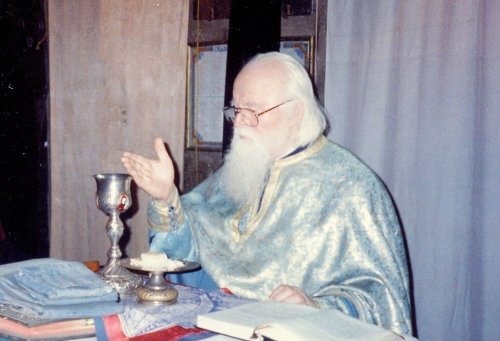 Părintele Sofian, de la Altarul Mănăstirii Antim spre cel din ceruri
