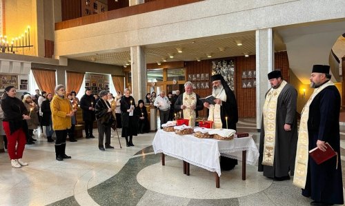 Preasfințitul Părinte Antonie a oficiat slujba de sfințire a teatrului din Bălți