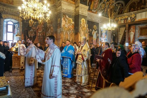 Popas de rugăciune la Mănăstirea Glavacioc