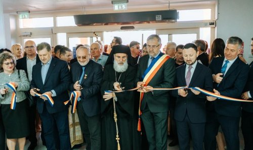 Binecuvântarea și inaugurarea Spitalului orășenesc „Ioan Lascăr” din Comănești