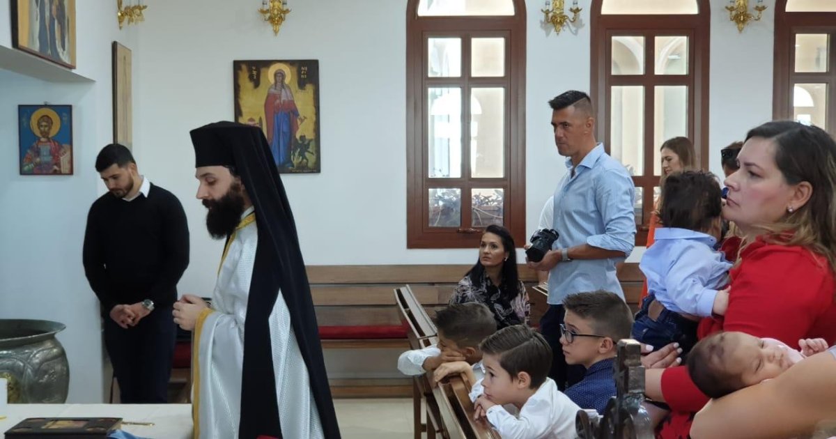 Misiune Ortodoxă în Comunitatea Românească Din Dubai Poza 10