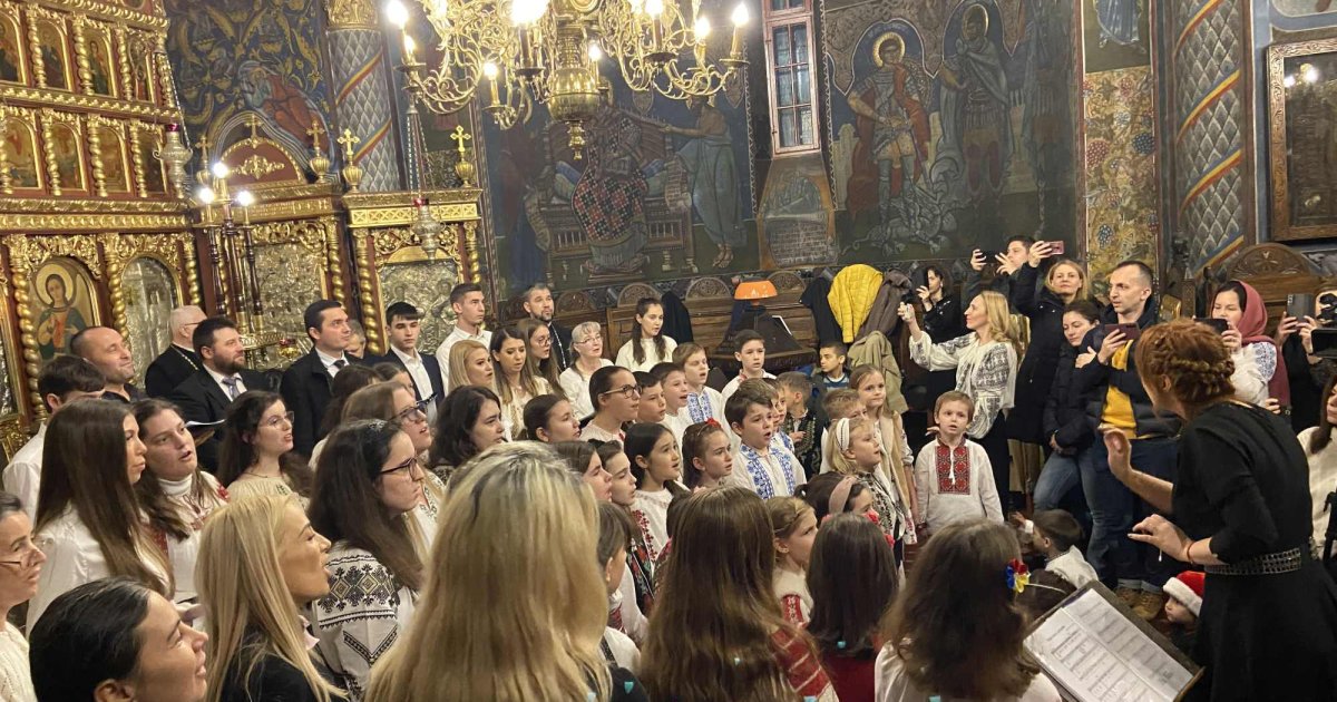 Expoziție de icoane și concert de colinde la Biserica Popa Nan din ...