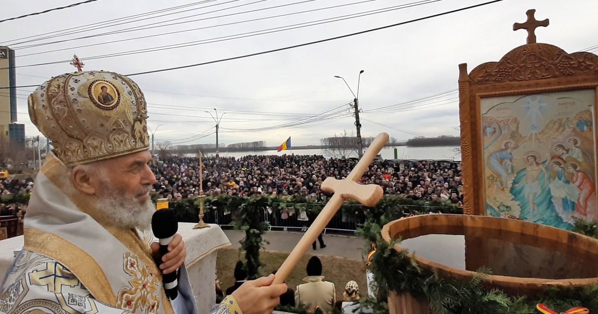 Boboteaza: sfințirea firii omenești