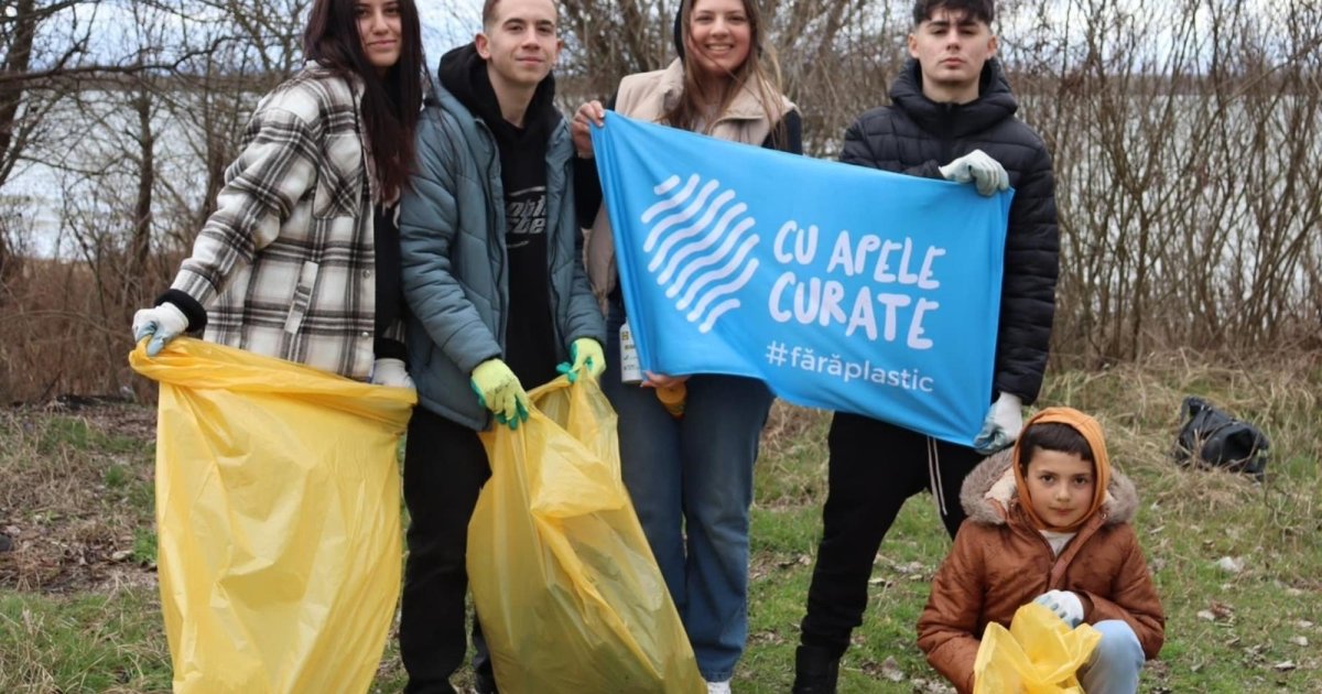 Încep o acțiune de curățare ecologică pe râul Olt