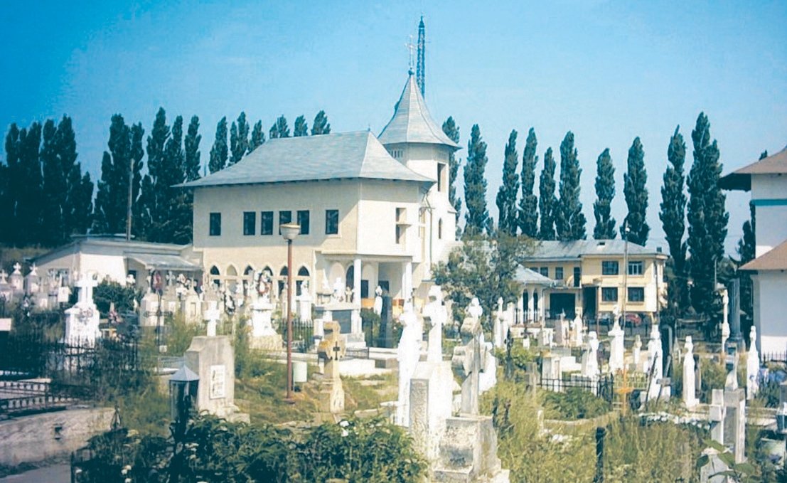 200 de ani de istorie pentru biserica cimitirului din Fălticeni 242744