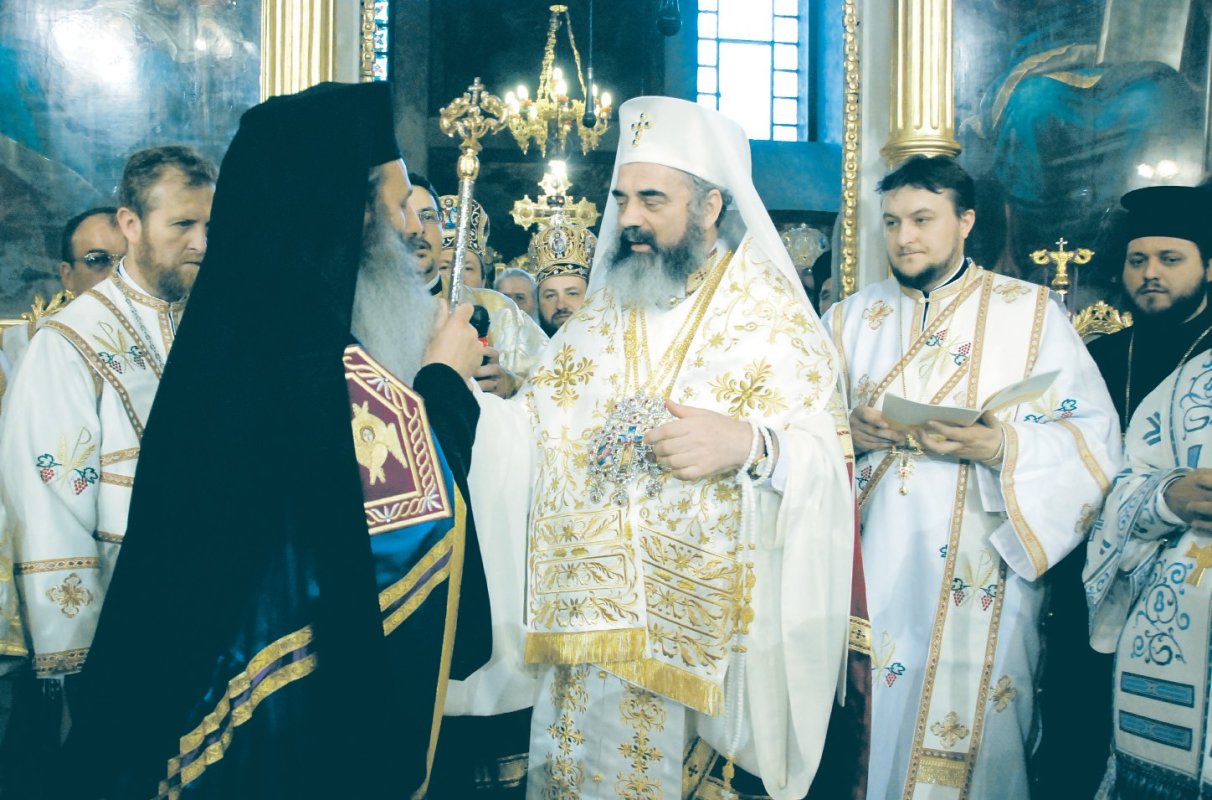 „Dăm alesului împuternicirea canonică de păstorire” 331568