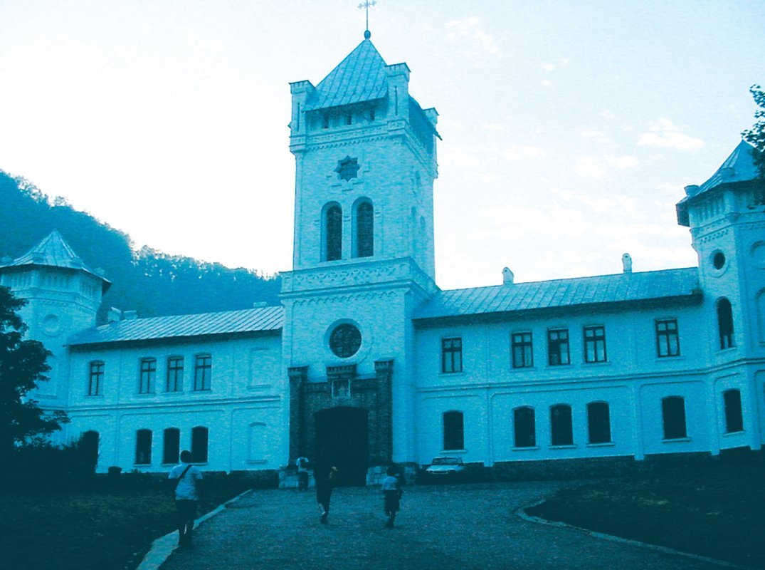 Tismana - „cea mai veche şi mai măreaţă dintre mănăstirile de peste Olt” 326607