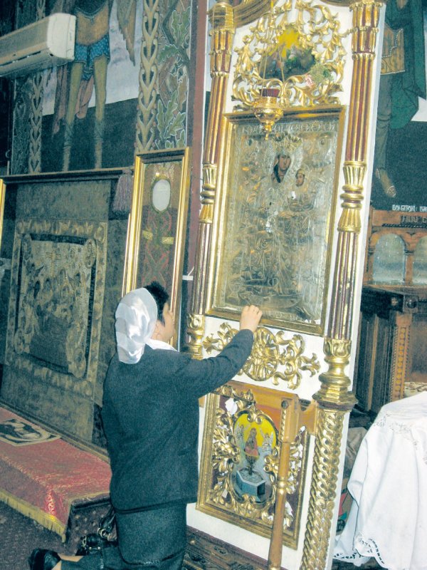 Bucuria slujbelor şi întrajutorarea umană, tradiţie la Biserica „Maica Precista” din Ploieşti 352775