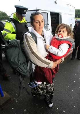 Bombe artizanale, destinate „musulmanilor români“ şi imigranţilor polonezi din Belfast 94652