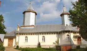 Viaţa parohiilor: Deşi au venituri modeste, enoriaşii de la Căiuţi sprijină acţiunile iniţiate prin biserică 94694