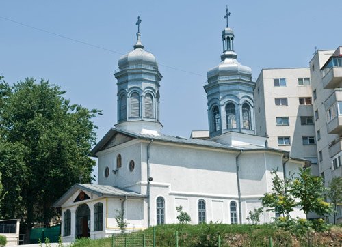 Activităţi catehetice şi social-filantropice, la parohia Apostol din Capitală 94737